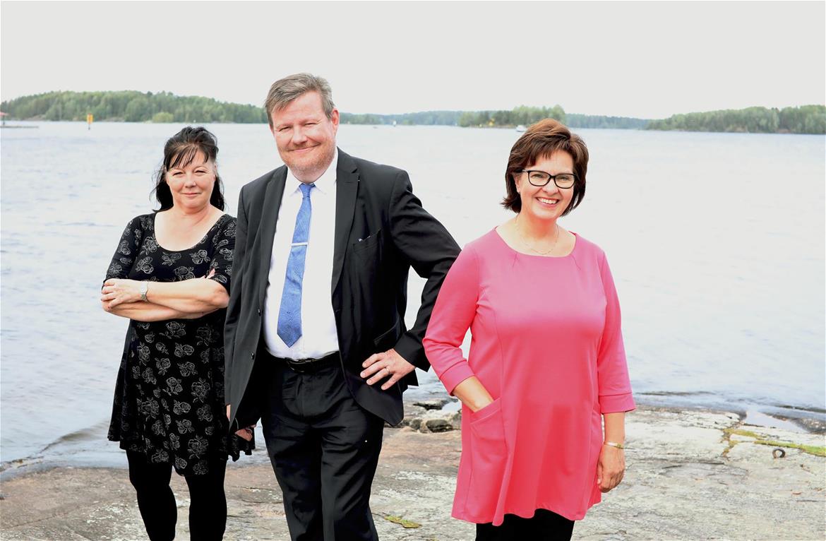 Orkesterin toimisto. Nissinen, Vesalainen ja Jokimies. Kuva: Maarit Kytöharju.