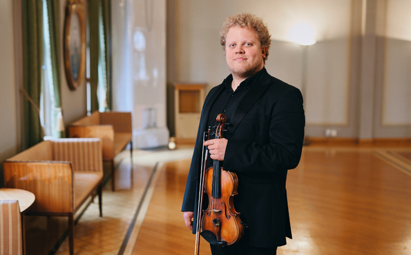 Lappeenrannan kaupunginorkesterin konserttimestari Klaus-Peter Haav.